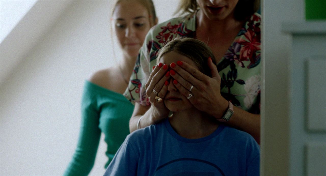 5884334.jpg-r_1280_720-f_jpg-q_x-xxyxx